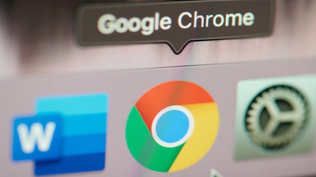 Google a lansat recent o actualizare de urgență pentru browserul Chrome, după ce a confirmat exploatarea activă a unei vulnerabilități zero-day, marcând primul astfel de incident în 2026