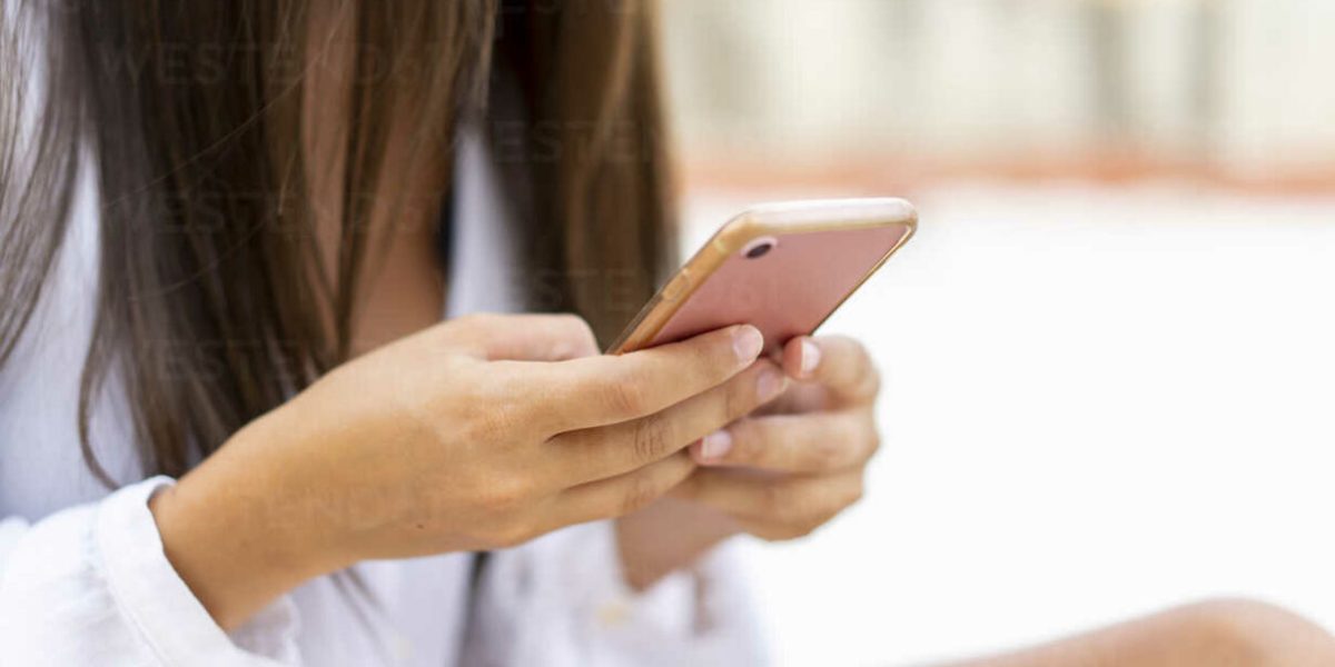 imagine-reprezentativa-aplicatii-mobile-e1770551471669.jpg - ReactiveNews