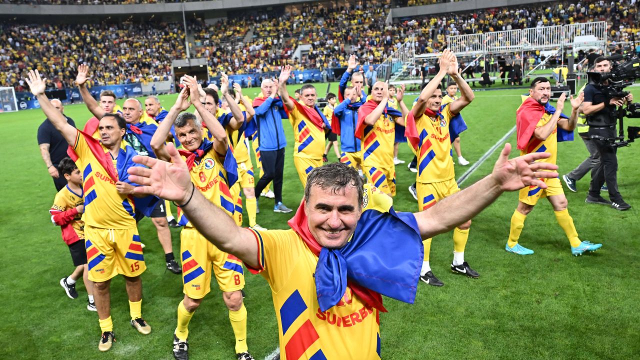 Gheorghe Hagi, „Regele” fotbalului românesc, sărbătorește 61 de ani!