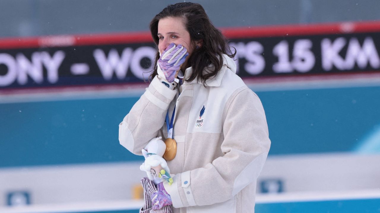 Sportiva acuzată de furt de bani câștigă aurul olimpic și se revoltă: „Lăsați-mă!”