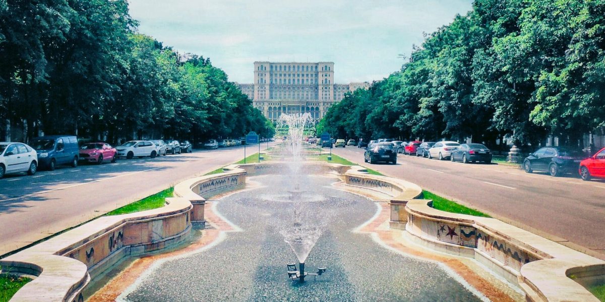 katie-moon-uyRbvQWW6J0-unsplash-1-e1770204254558.jpg - ReactiveNews