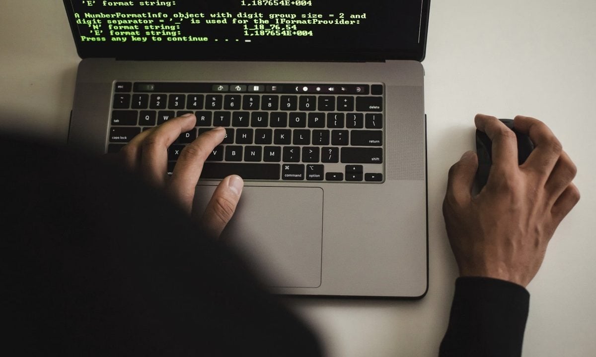 Setări, VPN și obiceiuri pentru reducerea riscului online