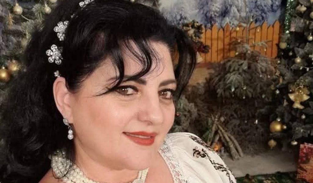 Mesaje de condoleanțe după moartea Mihaelei Cojocaru Durerea a cuprins astăzi comunitatea muzicală românească, după ce fiica cunoscutei interprete de folclor, Mihaela Cojocaru, a anunțat pe rețelele sociale trecerea în neființă a mamei sale