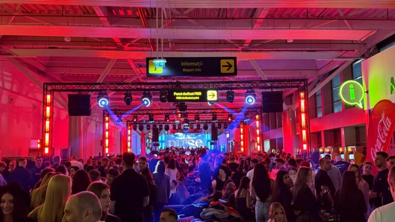 petrecere-aeroport-768x432.jpeg - ReactiveNews