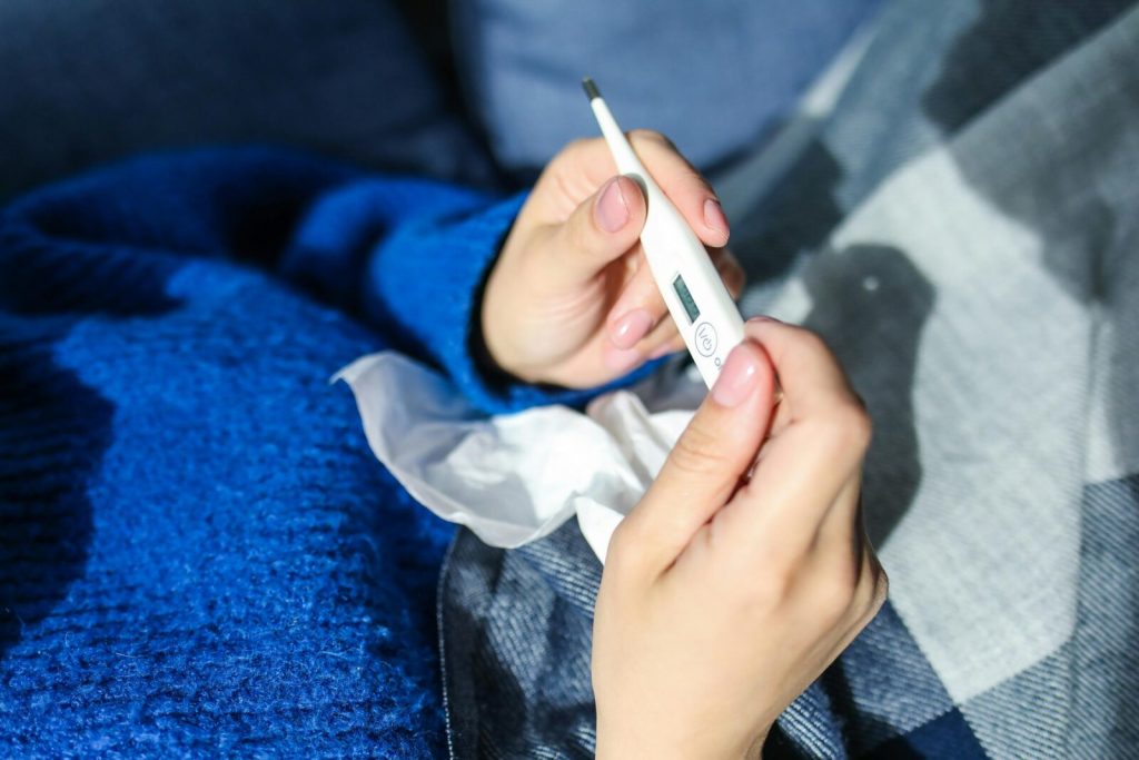 Creșterea cazurilor de infecții respiratorii din această perioadă indică un sezon intens de viruși, dar vestea bună este că în București au fost înregistrate mai puține cazuri de gripă comparativ cu săptămânile precedente