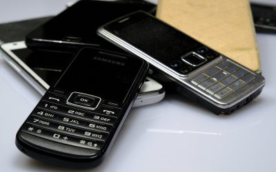 phone-2920775_1280.jpg - ReactiveNews