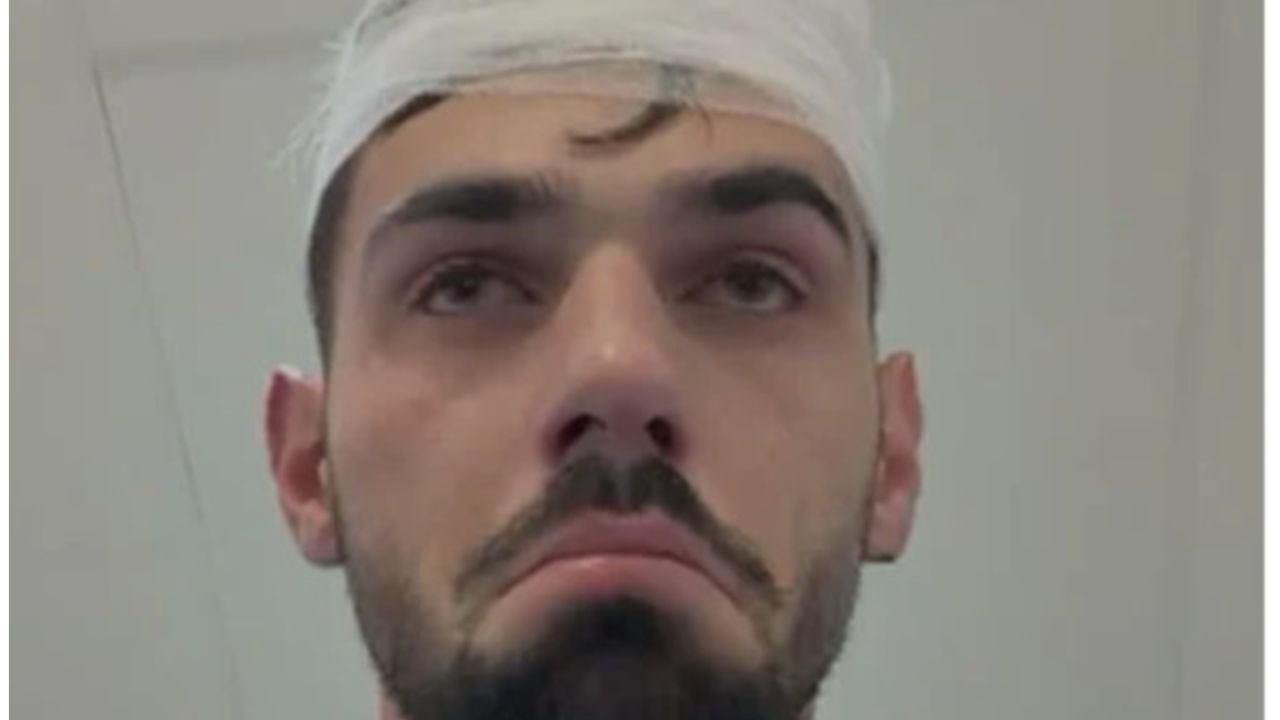 Violență extremă la un club din Timișoara: confruntări între grupuri rivale Duminică dimineața, scena socială din Timișoara a fost zguduită de acte de violență rar întâlnite, în fața unui club popular din oraș