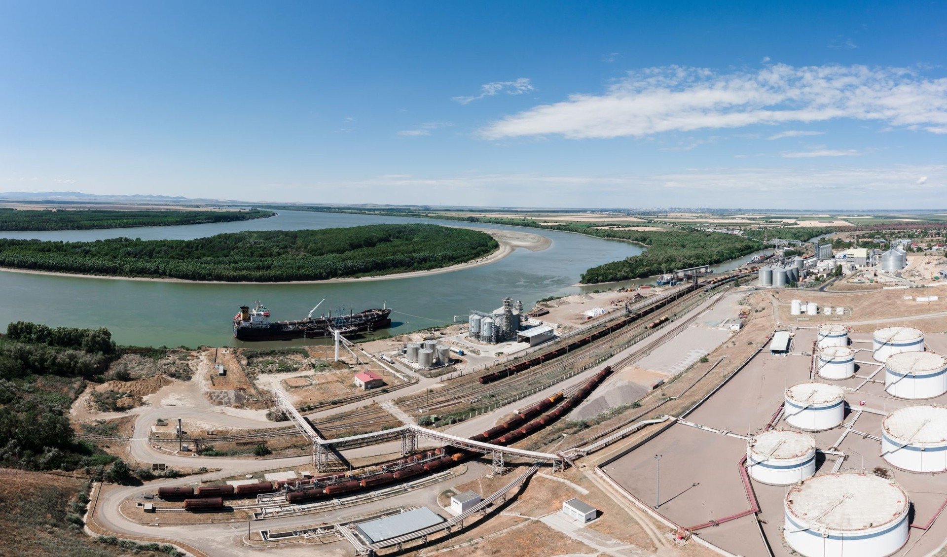 Guvernul României a anunțat oficial intenția de a prelua controlul asupra operatorului Portului Internațional Giurgiulești, într-o tranzacție de o importanță strategică pentru regiunea Dunării și pentru infrastructura portuară a zonei