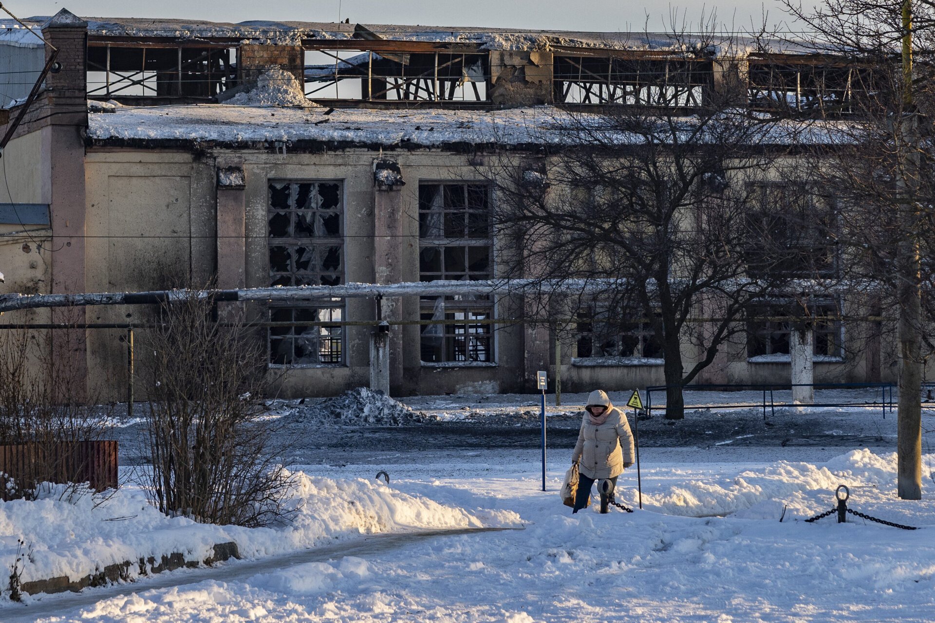 Ucraina se pregătește pentru cele mai severe înghețuri ale sezonului de iarnă, cu temperaturi record anunțate pentru această noapte, care pot ajunge până la minus 30 de grade Celsius
