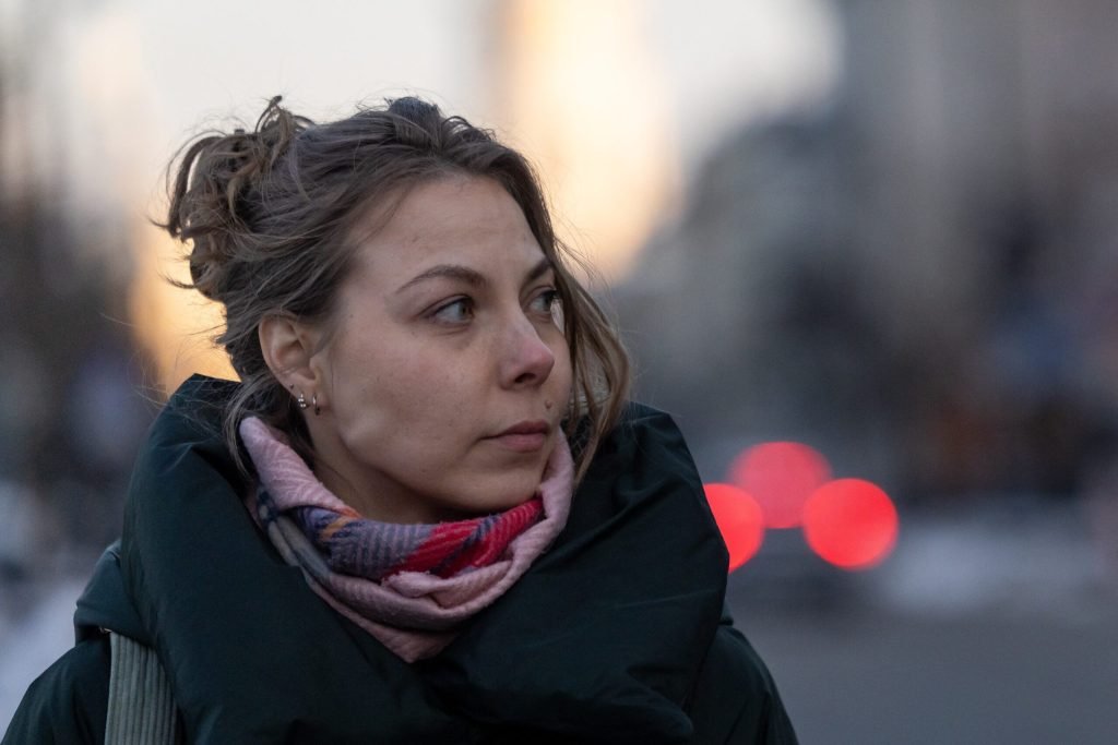 Cancerul i-a „lovit ca un meteorit”: lupta internă a disidentei ruse Helga Pirogova Helga Pirogova, cunoscută opozantă vehementă a regimului lui Vladimir Putin, a făcut recent publică o revelație șocantă despre sănătatea sa, într-un context în care viețile celor care se opun autoritarismului de la Moscova sunt din ce în ce mai amenințate și complicate