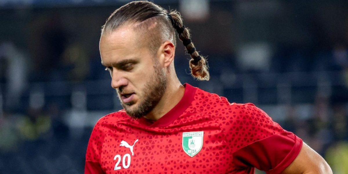 puscas-cu-codita.jpg - ReactiveNews