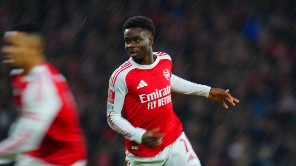 Bukayo Saka a semnat oficial un nou contract cu clubul său
