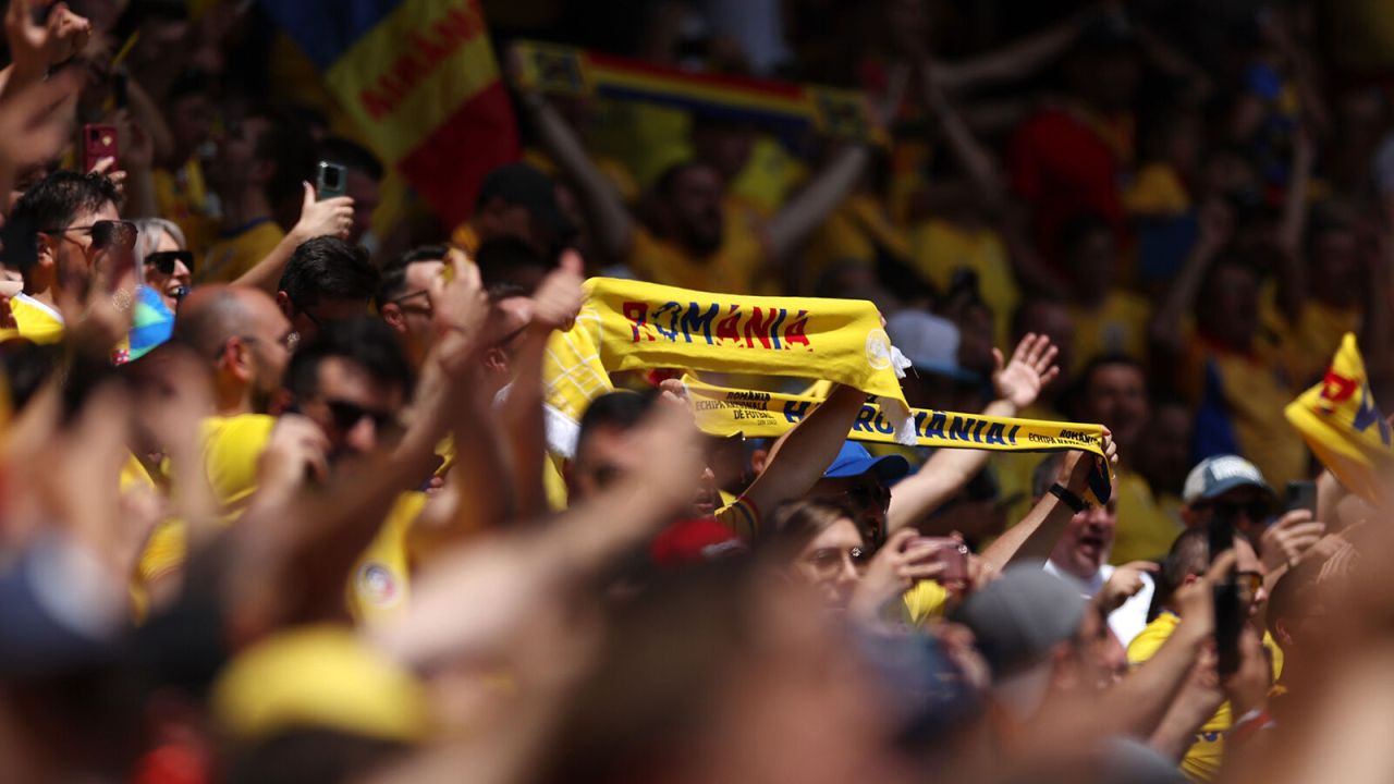 Naționala României, provocare decisivă la Istanbul Naționala României se află în fața unui meci crucial, care ar putea decide soarta echipei în drumul spre Euro 2024