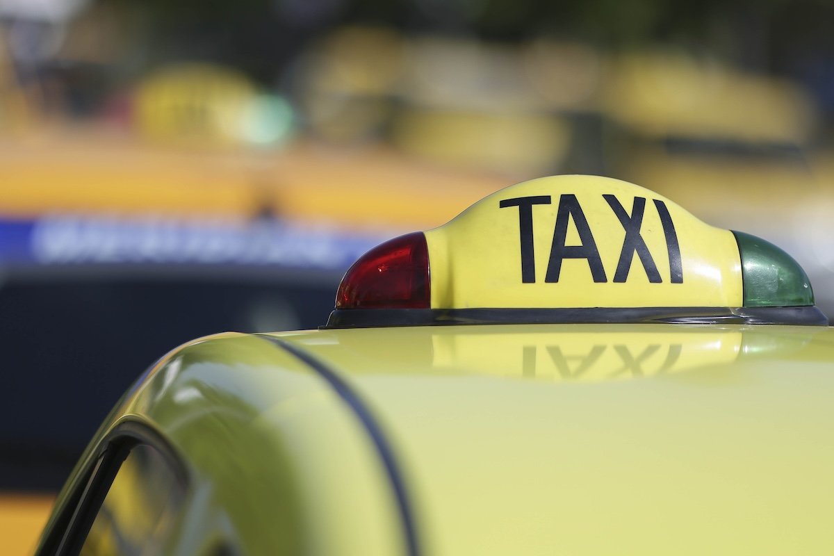 Primăria Capitalei lansează concurs pentru 1.000 de autorizații de taxi în 2023