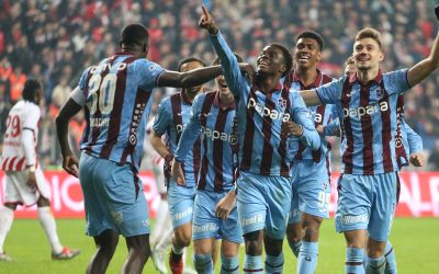 trabzonspor-samsunda-3-puani-3-golle-aldi-cgpw.jpg - ReactiveNews
