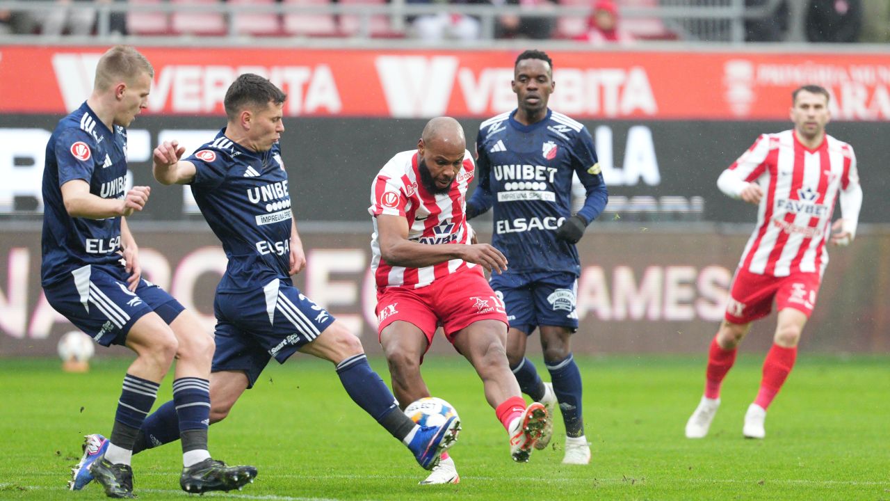 UTA Arad în frunte cu FC Botoșani: O luptă decisivă în SuperLiga Astăzi, UTA Arad va întâlni pe teren propriu echipa FC Botoșani, într-un meci crucial din cadrul etapei a 27-a a SuperLigii, programat să înceapă la ora 14:00