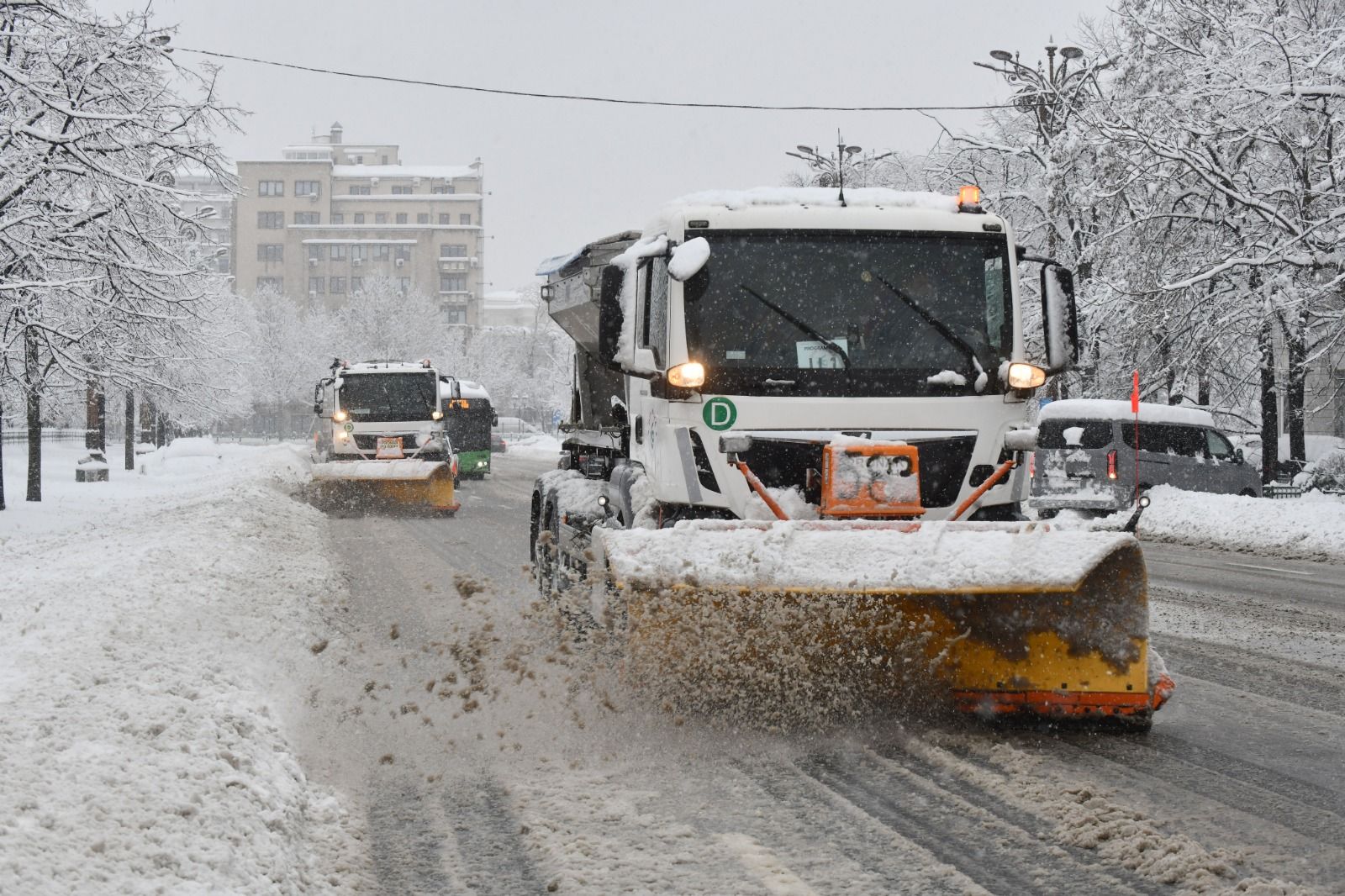 Confirmarea suspiciunilor privind subevaluarea utilajelor de deszăpezire în București poate avea consecințe grave Primăria Capitalei se află în centrul unei investigații care ar putea zgudui modul în care autoritățile locale gestionează intervențiile de iarnă în București