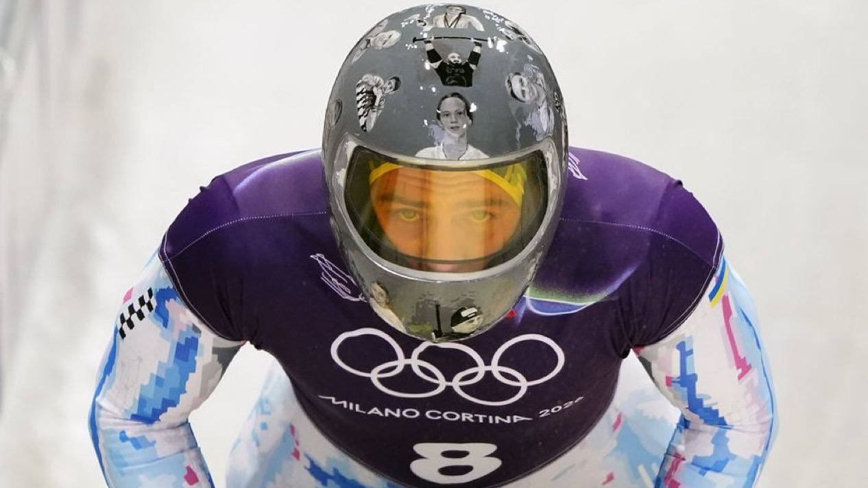 Sportivul descalificat de la JO din cauza unei cascade a revenit acasă.