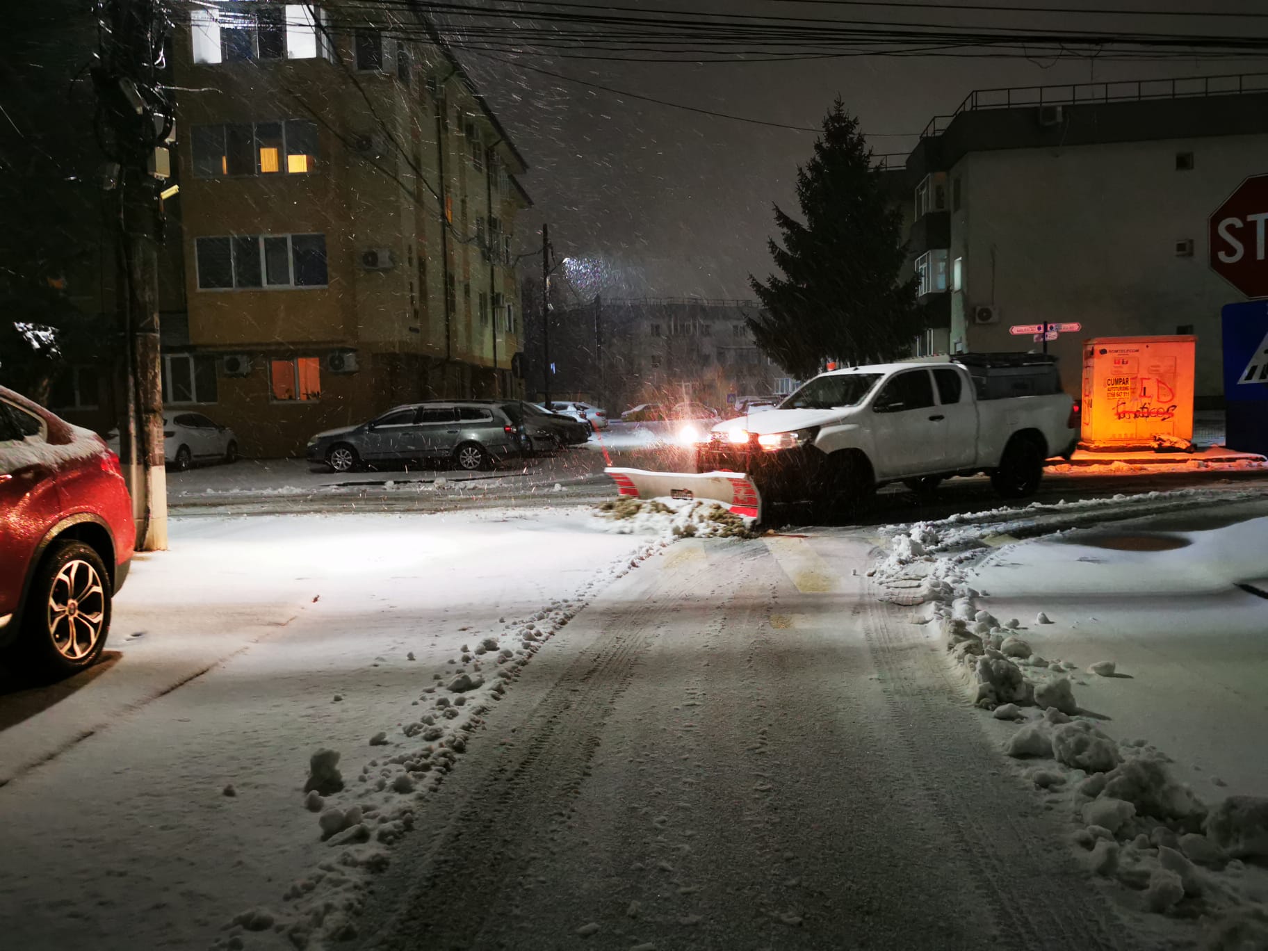 Ninsori și viscol în București: Zăpadă de până la 50 cm anunțată!