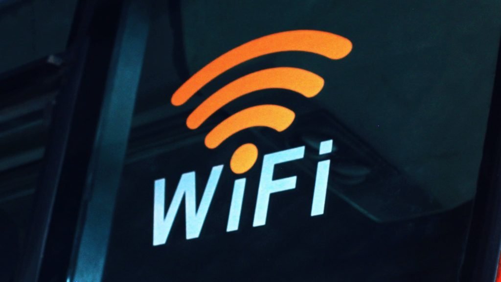 Industria comunicațiilor înregistrează noi progrese, iar speed-ul spectaculos de peste 120 Gbps odată cu frecvențele de 140 GHz deschide calea pentru implementări care păreau departe doar câțiva ani în urmă