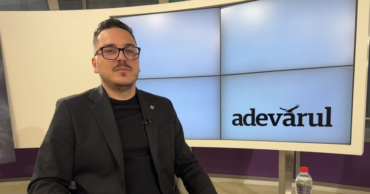 Alexandru Zidaru, cunoscut sub pseudonimul Makaveli, lansează acuzații grave la adresa patronului Realitatea Plus și a senatorului Ninel Peia Acuzații incendiare au fost făcute publice de către Alexandru Zidaru, cunoscut sub pseudonimul Makaveli, în ultimele zile, care susține că retragerea sa din cursa pentru Primăria Capitalei a fost obstacol într-o înțelegere financiară între persoane importante din lumea media și politică