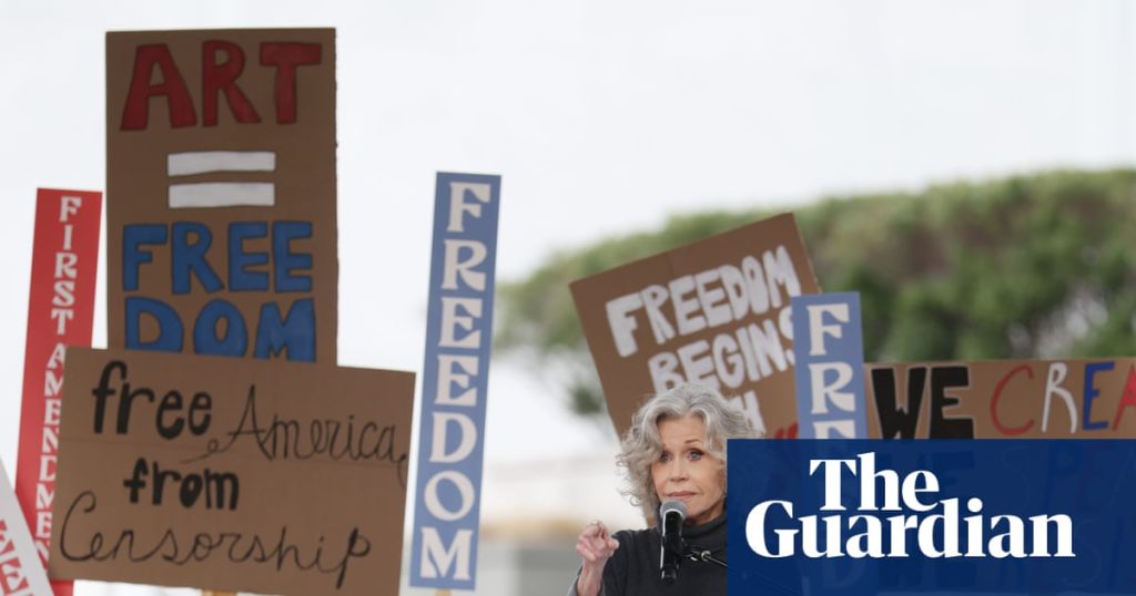 Actrița Jane Fonda a participat recent la un miting de protest în fața Centrului pentru Arta și Cultura John F