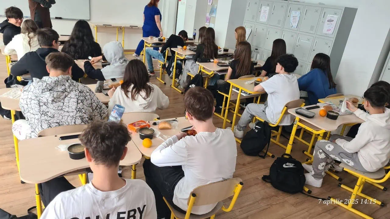 Sectoul 2 al administrației locale ia în considerare un proiect major menit să vină în sprijinul copiilor cu cerințe speciale, aproximativ 140 de copii, prin facilitarea accesului la servicii de alimentație în regim de masă în unitățile de învățământ special din zonă
