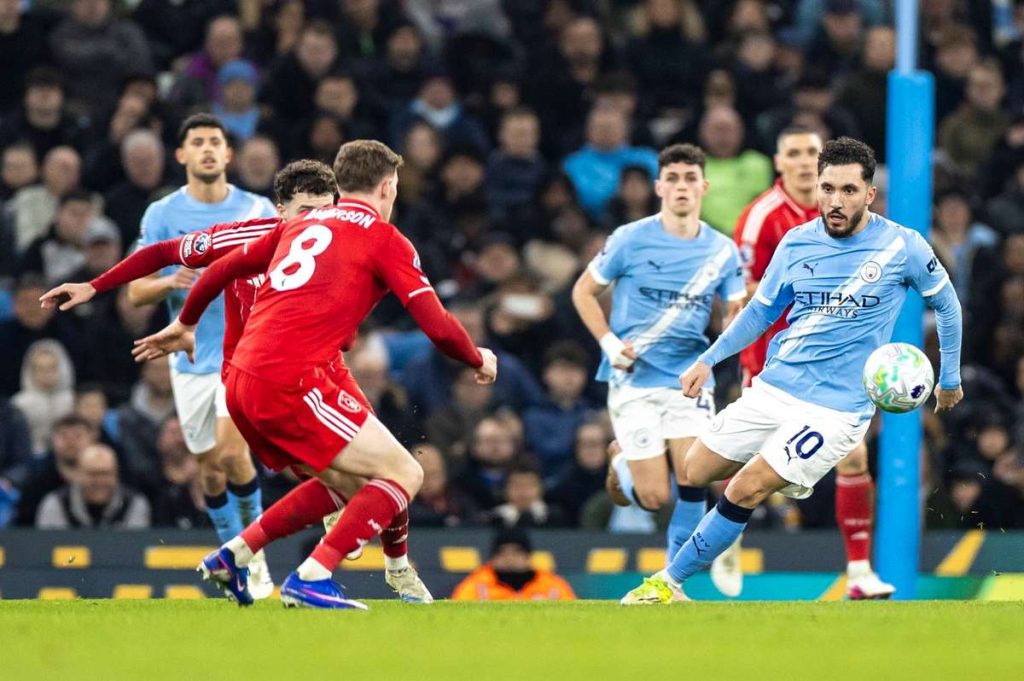 Aventură dramatică la Newcastle: Manchester United pierde în prelungiri, Arsenal se menține lider după o victorie importantă Miercuri seară a fost una plină de tensiune și răsturnări de situație în runda cu numărul 29 din Premier League