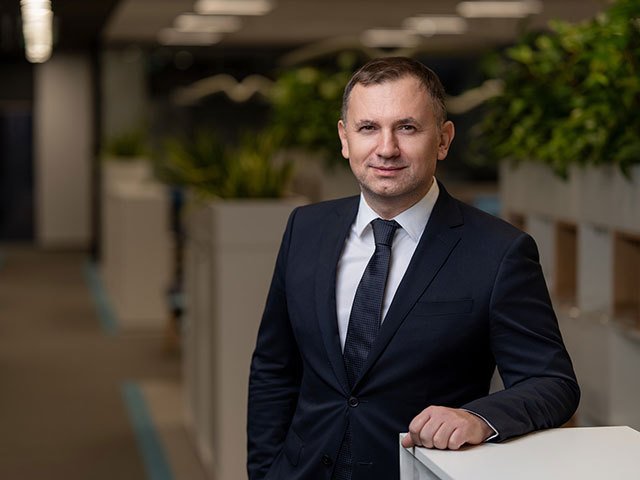 BCR Leasing marchează un sfert de secol de activitate pe piața românească, consolidându-și poziția prin parteneriate solide cu peste 71.500 de antreprenori și un portofoliu de finanțări care a depășit recent pragul de 1 miliard de euro