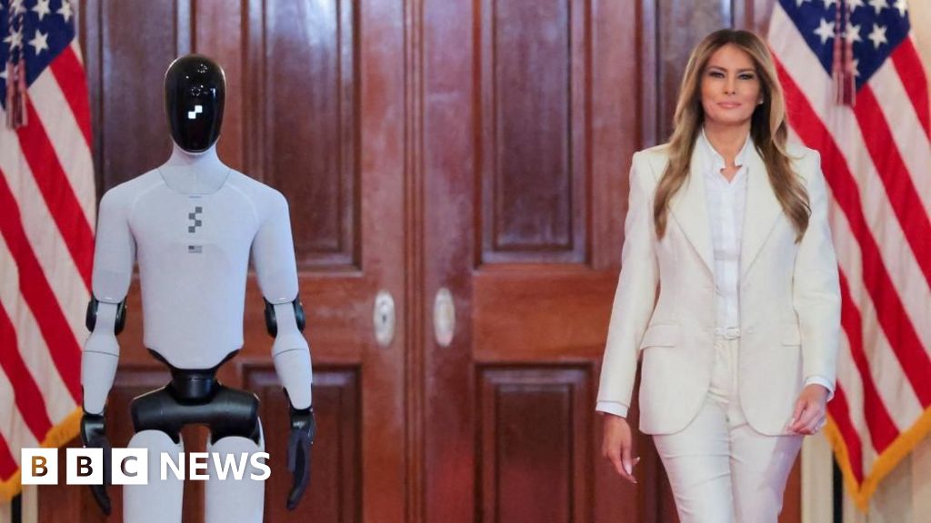 Melania Trump aduce robot umanoid la summitul tech