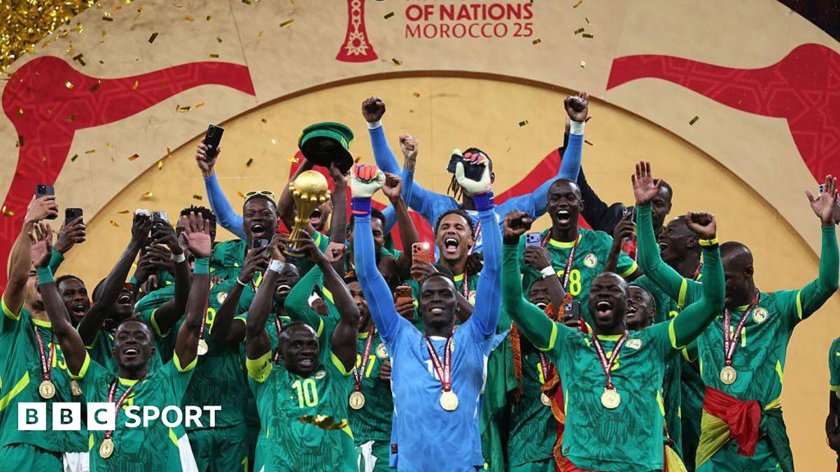 Caf anunță schimbări majore în finala Cupei Africane pe 2025: Maroc a fost declarată câștigătoare, Senegal eliminat pentru comportament neconform Decizia oficială a Confederation of African Football (Caf) a schimbat radical rezultatul finalei Cupei Africane din 2025, disputată pe 18 ianuarie