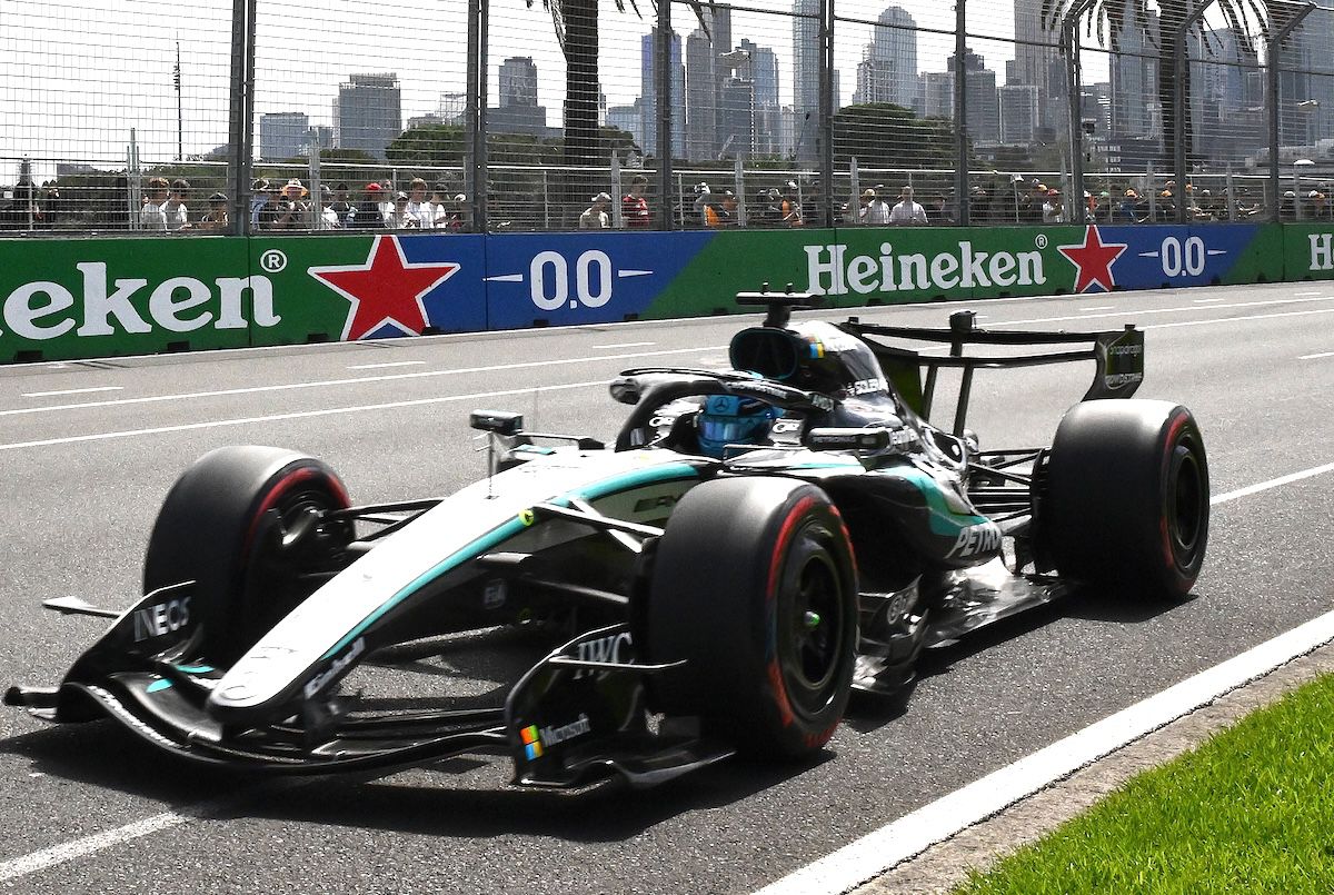 George Russell a fost cel mai rapid în prima sesiune de calificări din noul sezon al Formulei 1, deschizând seria de curse din 2026 cu un pole position clar