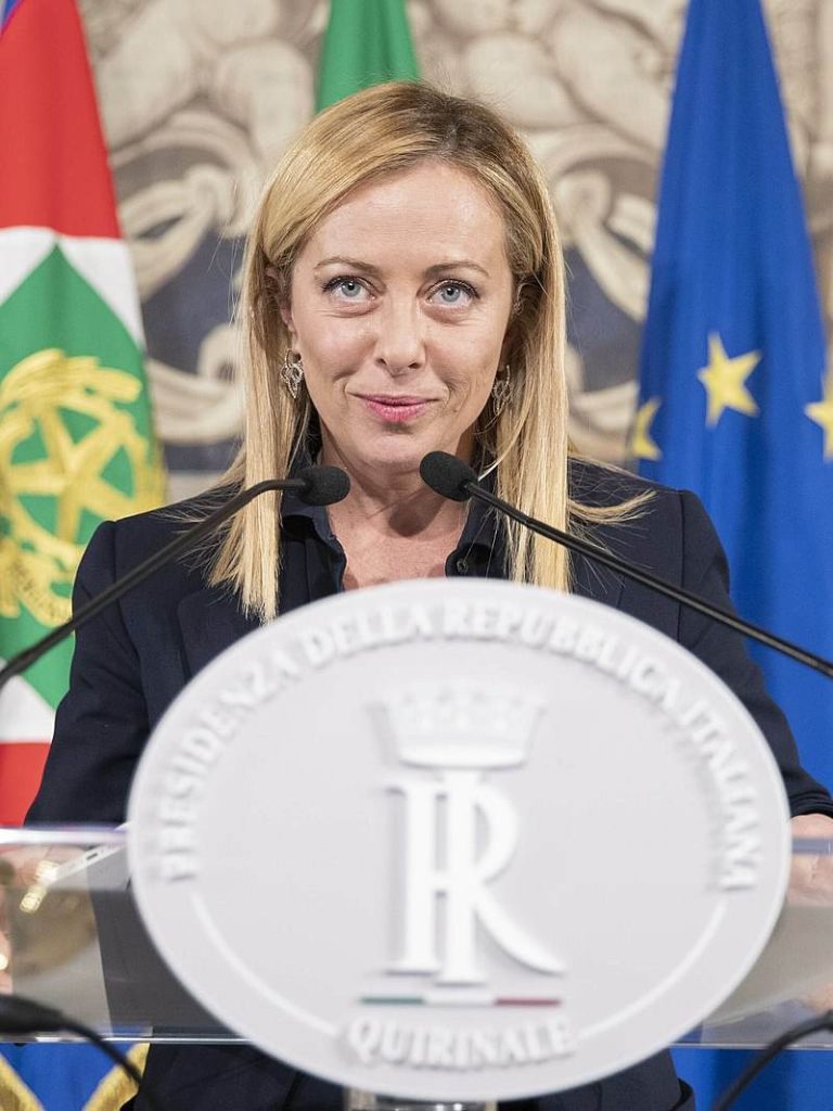 Premierul Italiei, Giorgia Meloni, readuce în discuție energia nucleară, arătând o atitudine clară față de această tehnologie, considerată de mulți, inclusiv de ea însăși, o soluție esențială pentru redresarea economiei aflate în dificultate