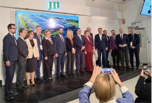 Investiții strategice în industria tutunului: un semnal de încredere în economia românească Într-o mișcare care reafirmă potențialul și stabilitatea industriei tutunului în România, grupul japonez JTI anunță o investiție considerabilă în fabrica sa de la Ploiești