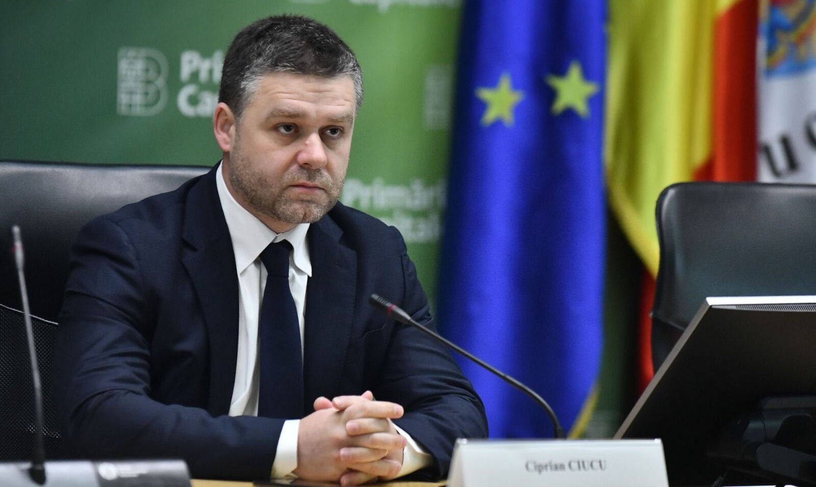 Primarul General al Bucureștiului, CIPRIAN CIUCU, are acum oficial autoritatea de a solicita primăriilor de sector informații despre nevoile financiare ale acestora pentru anul 2026
