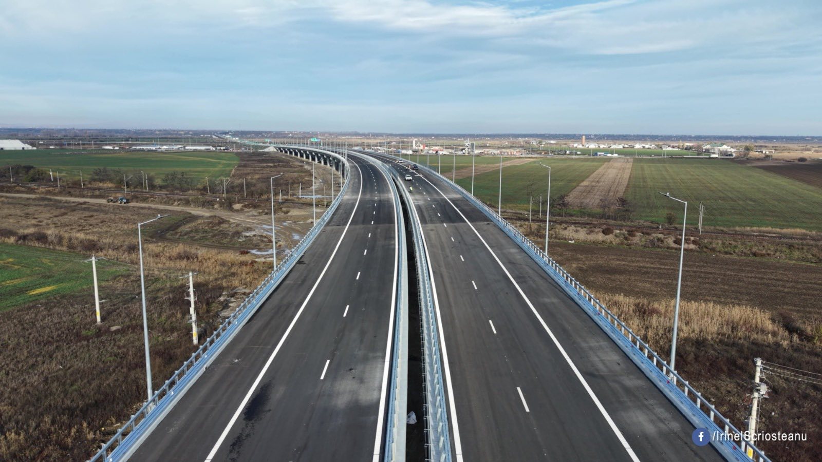Avizarea pentru începutul lucrărilor la autostrada București-Alexandria, un proiect strategic în infrastructura sud-vestică a țării Autoritățile române au dat, recent, primul pas concret către construirea noului traseu de autostradă care va lega Capitala de regiunea de sud-vest a țării