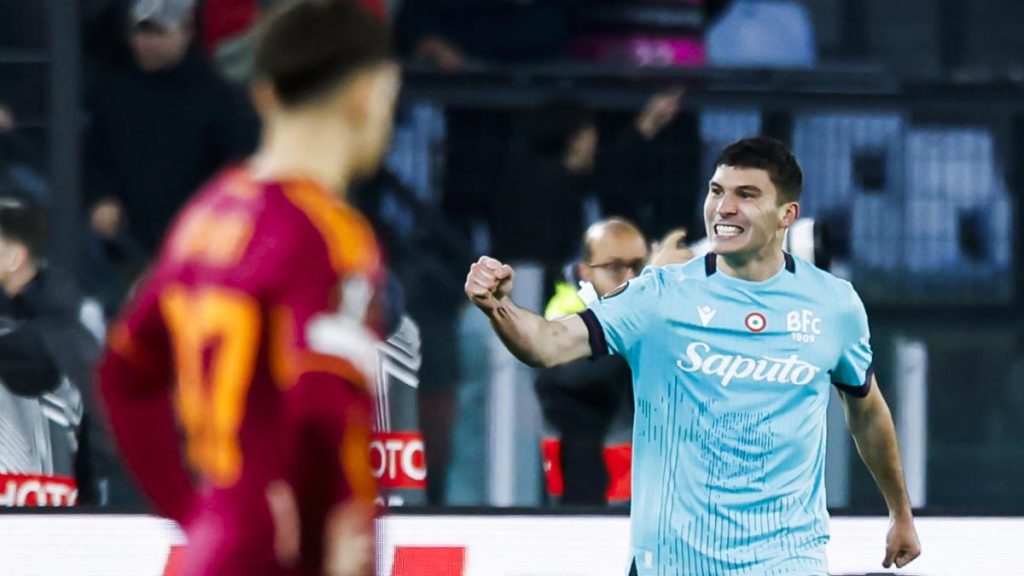 O seară de dramatism și emoție pe stadionul Olimpico din Roma s-a încheiat cu o eliminare dramatică a echipei locale în fața Bologna-ului, care a câștigat cu scorul de 4-3 după prelungiri, având steagul sus în minutul 112 al meciului