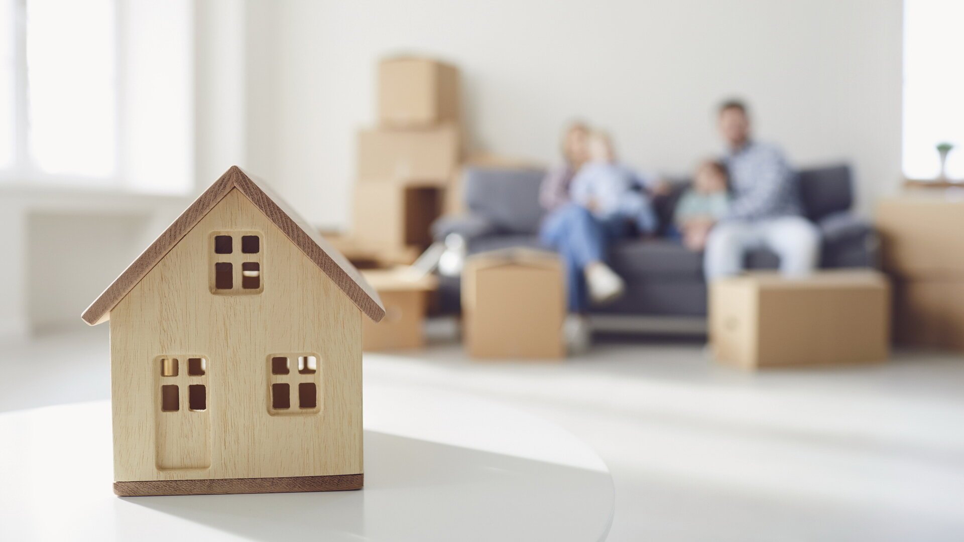 Proprietarii de locuințe în România sunt avertizați de specialiști să fie atenți la modul în care gestionează chiria pe care o colectează, deoarece nedeclararea veniturilor din astfel de activități poate avea consecințe serioase din punct de vedere legal și fiscal