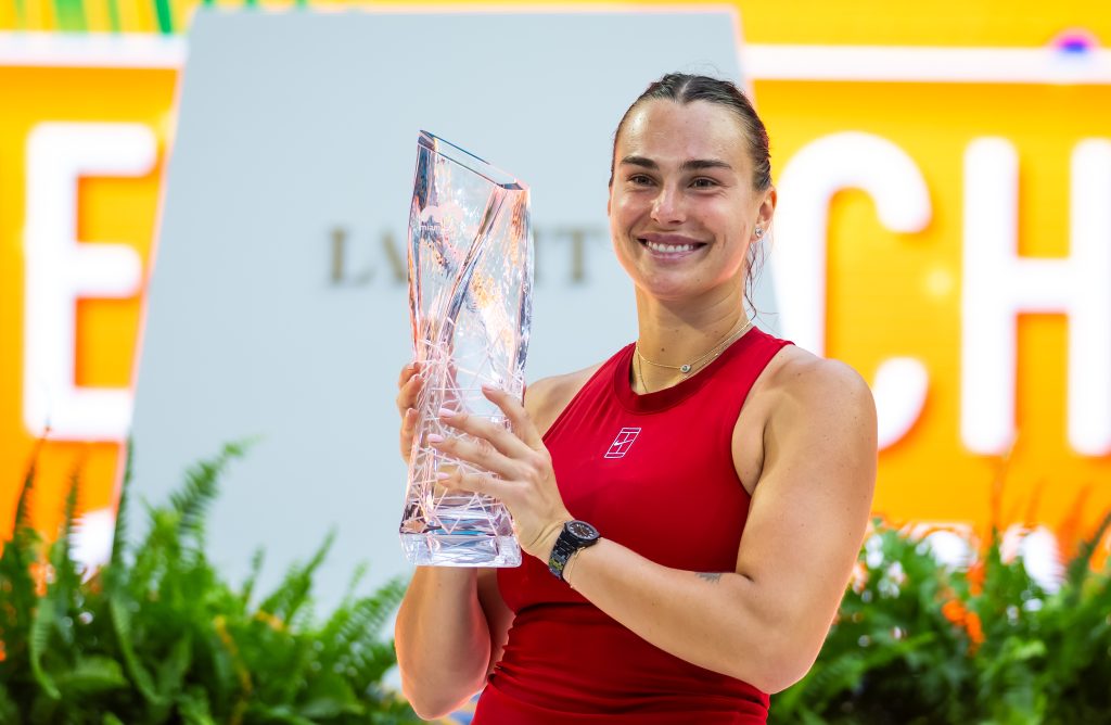 Cel mai important eveniment al sezonului de tenis feminin, Miami Open 2026, se află în plină desfășurare, iar lupta pentru titlu promite să fie intensă