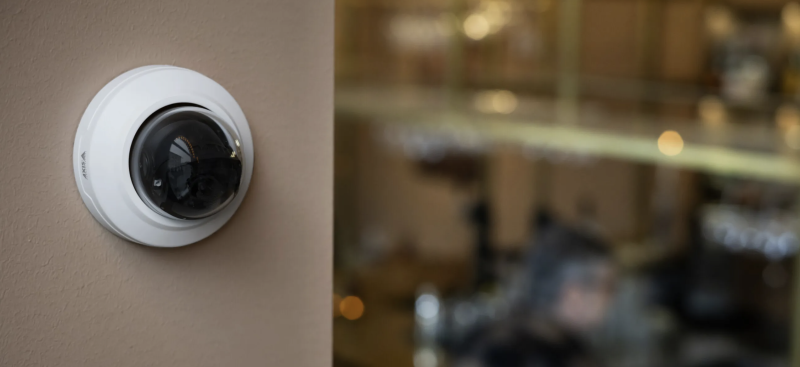 Camerele de supraveghere devin mai inteligente: deep learning direct pe device pentru securitate optimizată Tehnologia de supraveghere video a ajuns într-un punct în care rolul camerelor depășește simpla captare a imaginilor