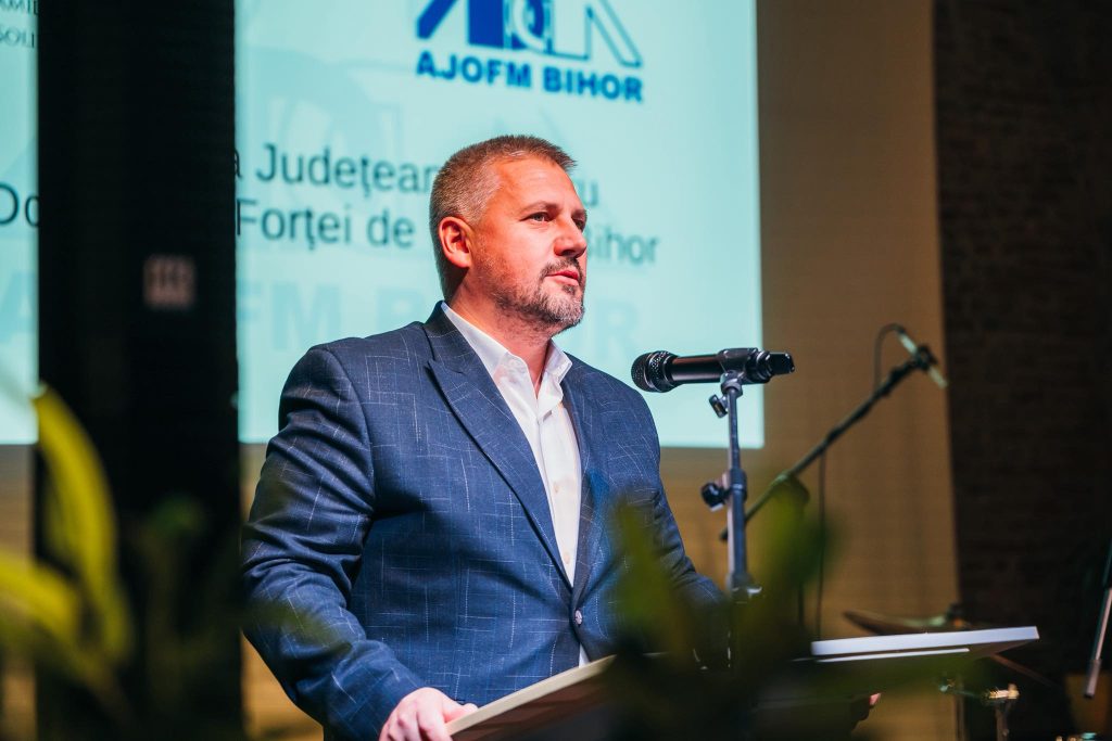 Orădeanul Bekesi Csaba Lajos, numit în funcția de președinte al Autorității Naționale pentru Protecția Consumatorilor (ANPC) Un nume cunoscut în domeniul administrativ din Bihor a fost numit oficial la conducerea celei mai importante instituții pentru protecția drepturilor consumatorilor din România