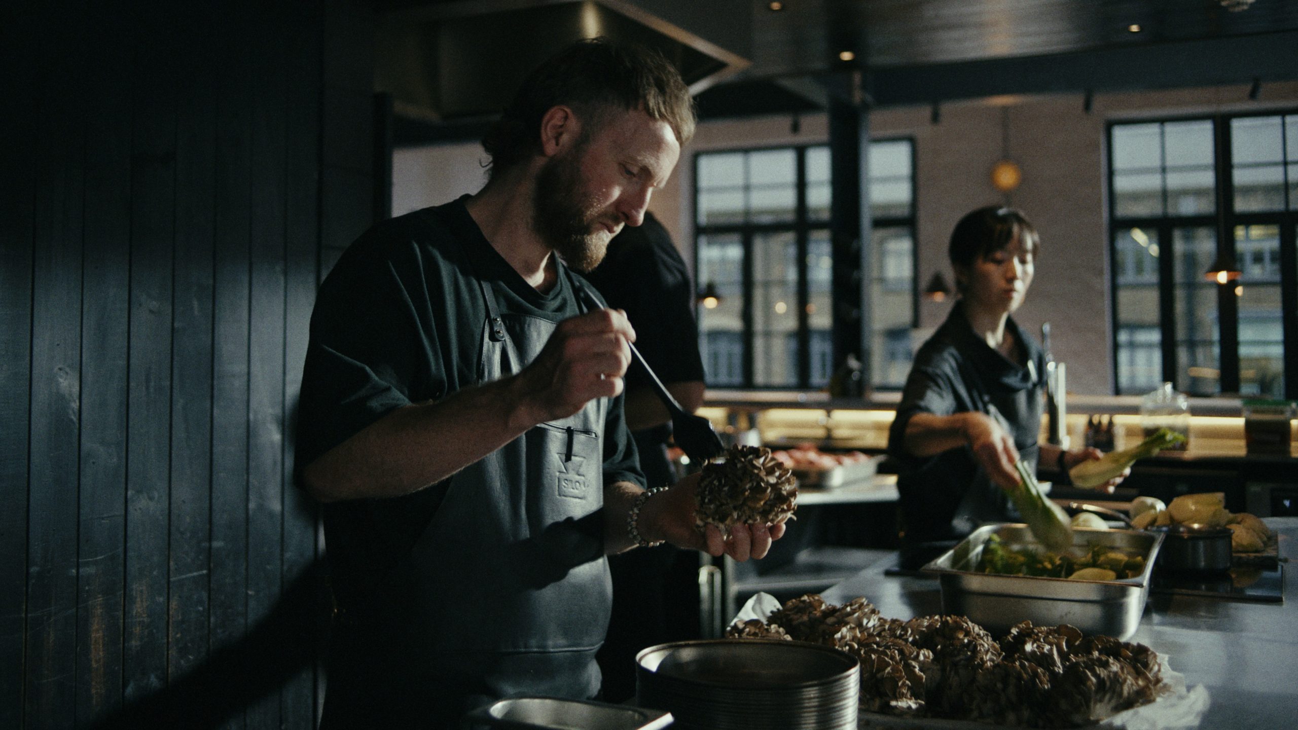 Chef Douglas McMaster: de ce nu trebuie să irosim mâncarea