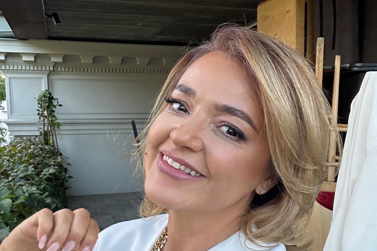 Cristina Bâtlan, cunoscută publicului ca jurata de la „Imperiul Leilor” și fondatoarea unor afaceri de succes, și-a transformat locuința într-un adevărat sanctuar al simplității și echilibrului, inspirat din cultura japoneză