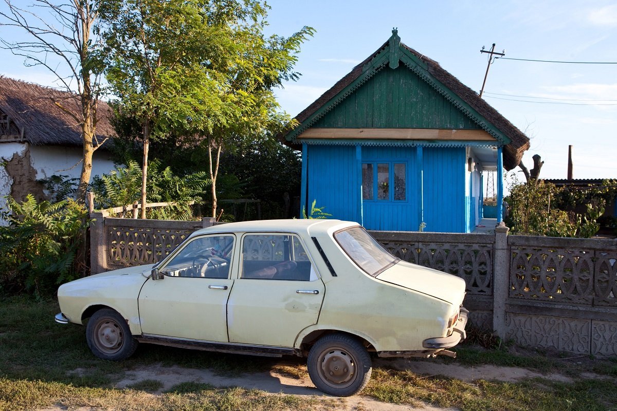 În 2026, procedura de radiere a autovehiculelor în România se va modifica, fiind esențială pentru proprietarii care doresc să închidă oficial capitolul deținere a unui vehicul