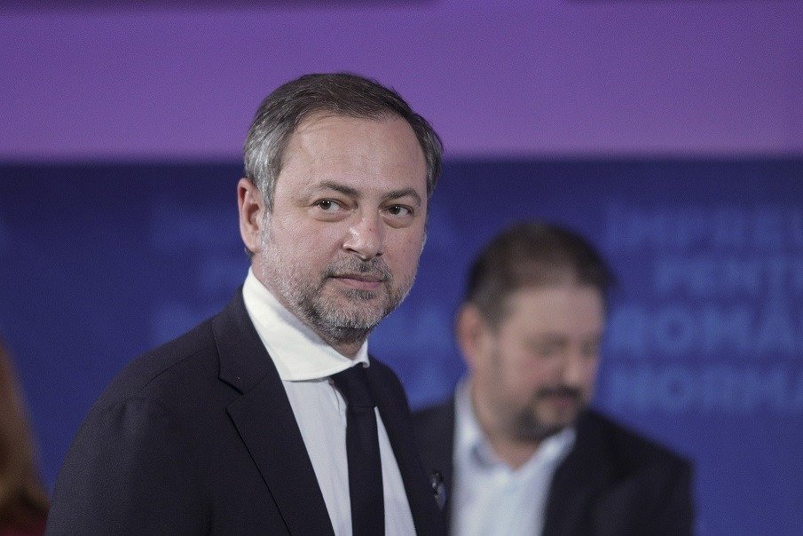 PNL reacționează dur la poziția PSD privind bugetul, acuzând colaborări neclare cu alte formațiuni politice Luni, în peisajul tumultuos al dezbaterii legislative privind bugetul național, fostul ministru și actualul europarlamentar Dan Motreanu, secretarul general al Partidului Național Liberal, a lansat un atac dur la adresa PSD, acuzându-i poziția ambiguă referitoare la posibilele amendamente