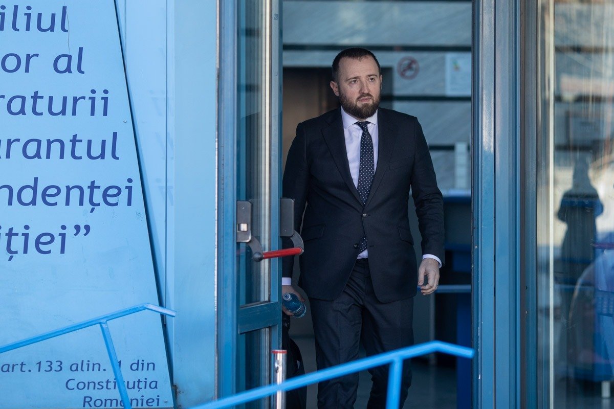 Inspecția Judiciară respinge solicitările Secției pentru procurori de a investiga acuzațiile grave aduse procurorului-șef al DNA, Marius Voineag, într-un documentar menționat ca fiind „Justiție capturată” și care a stârnit deja valuri de controverse în spațiul public și profesional al justiției din România