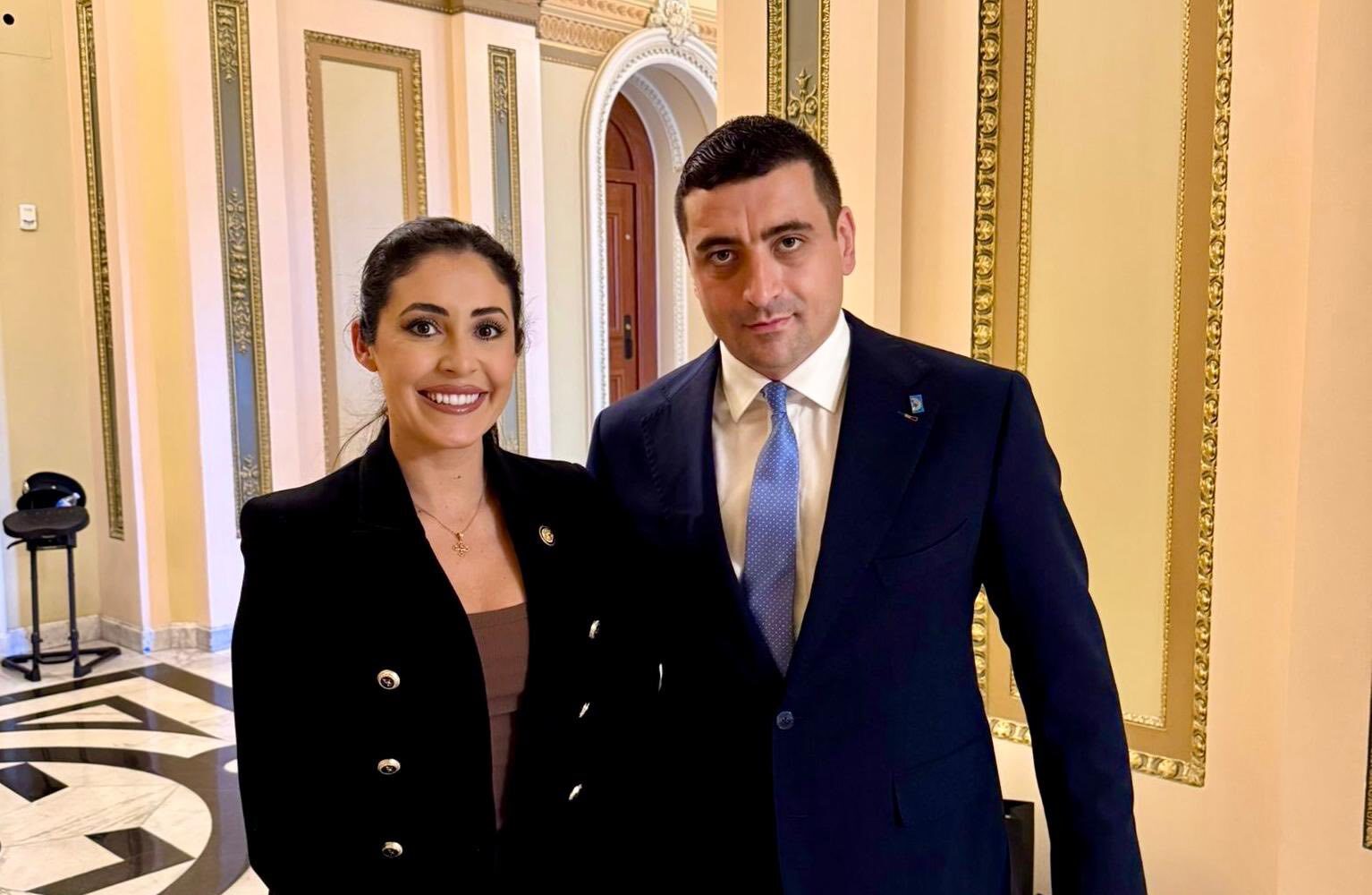 Delegație din Duma de Stat a Rusiei, invitată oficial în SUA, în ciuda sancțiunilor O mișcare surprinzătoare în relațiile diplomatice între Rusia și Statele Unite se anunță pentru următoarele săptămâni, când o delegație din Duma de Stat va efectua o vizită oficială în Statele Unite ale Americii