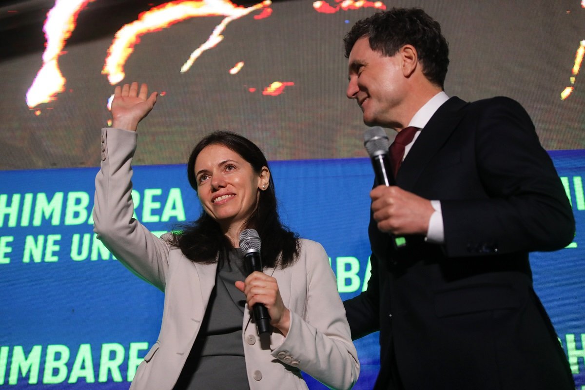 Nicușor Dan: „Prietenă apropiată, cunoscută drept ‘prima doamnă’”