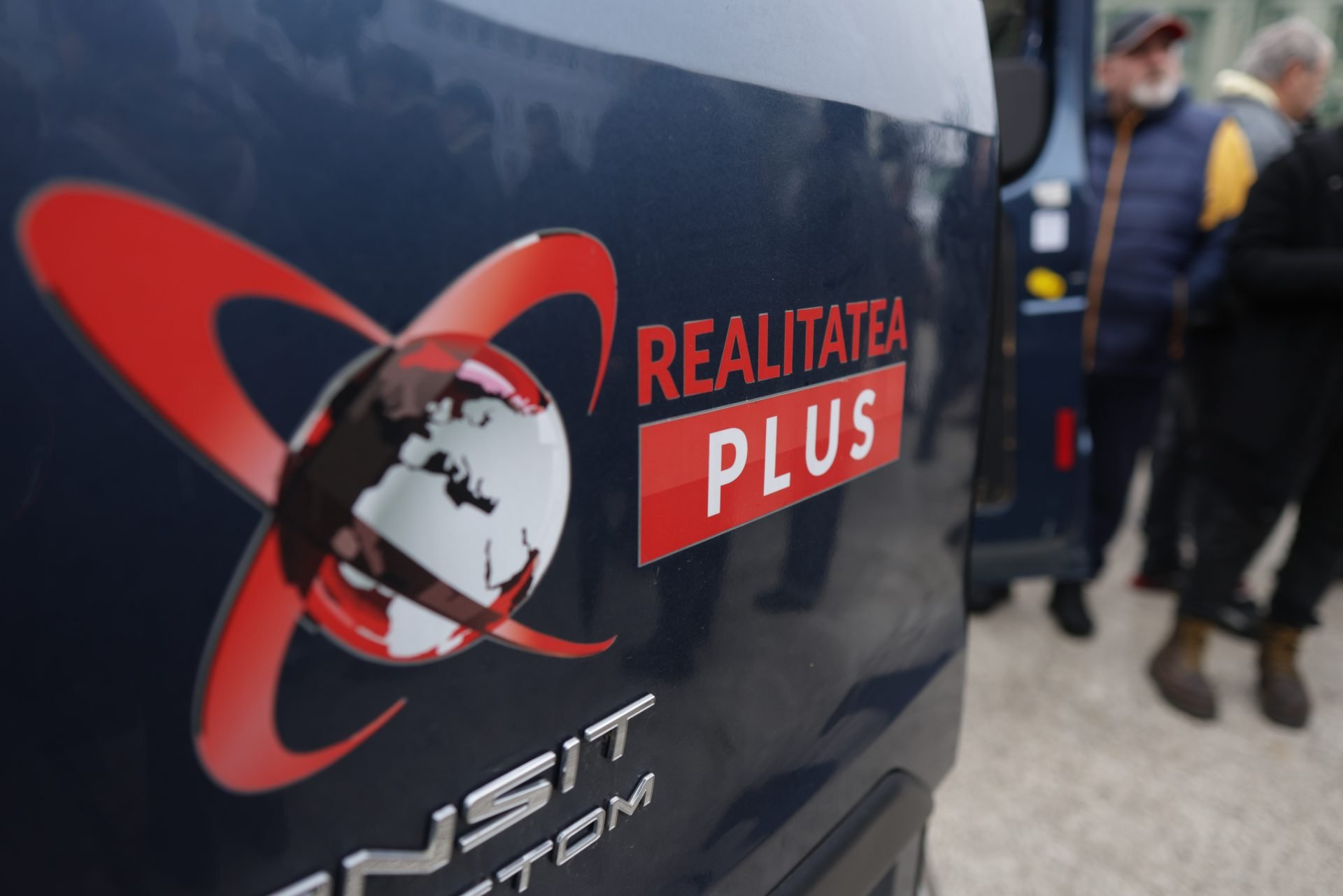 ANAF descoperă transferuri suspecte într-un grup media controlat de un proprietar de televiziune Autoritățile fiscale din România au declanșat o amplă acțiune de control asupra unui grup de firme implicate în domeniul mass-media, având în vizor tranzacții financiare complexe și transferuri de fonduri către persoane fizice