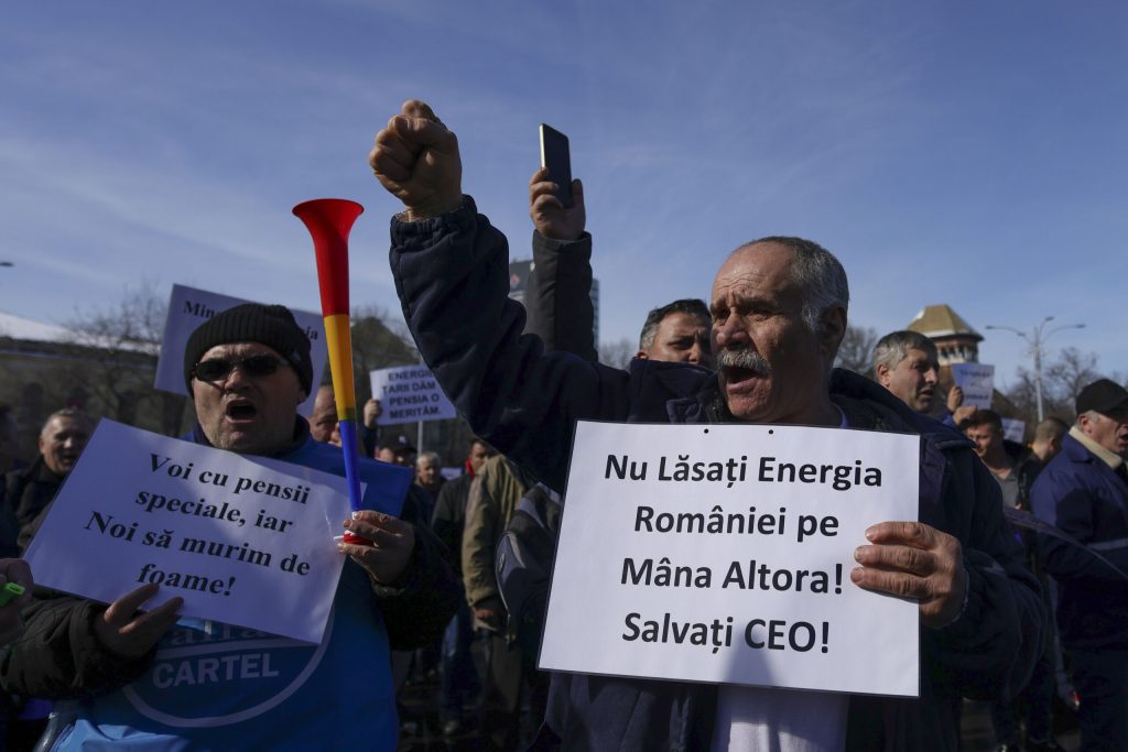 Minerii din Complexul Energetic Oltenia pregătesc un protest la București în data de 24 martie, în Piața Victoriei, într-o mișcare menită să atragă atenția asupra reducerilor masive de personal și a impactului social al acestora